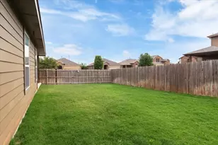 1713 Falling Star Dr, Fort Worth, TX 76052 - Photo 39