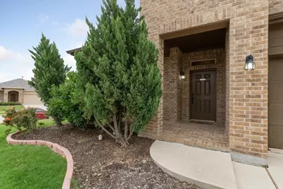 1713 Falling Star Drive, Fort Worth, TX 76052 - Photo 3
