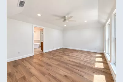 2709 Prairie Creek Court, Plano, TX 75075 - Photo 9