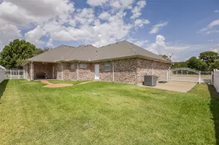 818 Amherst Dr, Waxahachie, TX 75165 - Photo 25