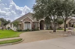 818 Amherst Dr, Waxahachie, TX 75165 - Photo 29