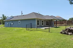 2206 Navasota St, Granbury, TX 76048 - Photo 21