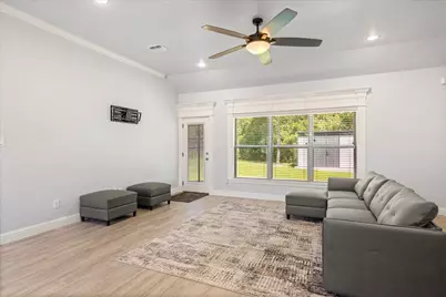2206 Navasota Street, Granbury, TX 76048 - Photo 7