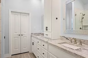 2206 Navasota St, Granbury, TX 76048 - Photo 15