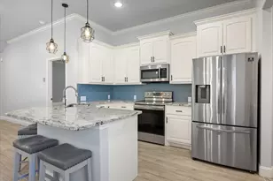 2206 Navasota St, Granbury, TX 76048 - Photo 5