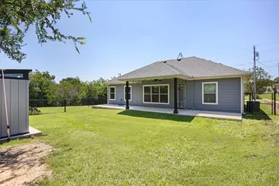 2206 Navasota Street, Granbury, TX 76048 - Photo 19