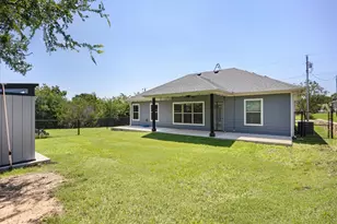 2206 Navasota St, Granbury, TX 76048 - Photo 19