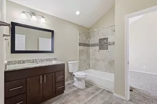 608 Fiesta Cir, Irving, TX 75063 - Photo 19