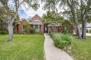 252 Plantation Dr, Coppell, TX 75019 - Photo 1
