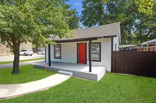 1118 Oxford St, River Oaks, TX 76114 - Photo 1