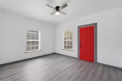 1118 Oxford Street, River Oaks, TX 76114 - Photo 3