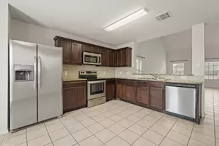 516 Clearlake Dr, Waxahachie, TX 75165 - Photo 9