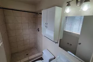 3085 Windmill Ln, Farmers Branch, TX 75234 - Photo 11