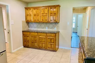 103 Lewis St, Waxahachie, TX 75165 - Photo 5