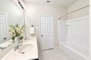 412 Magma Dr, Fort Worth, TX 76131 - Photo 9