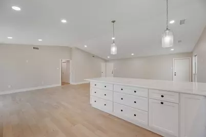 1101 Hadrian Court, Irving, TX 75062 - Photo 11