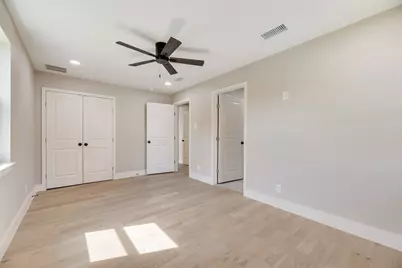 1101 Hadrian Court, Irving, TX 75062 - Photo 13