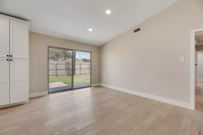 1101 Hadrian Court, Irving, TX 75062 - Photo 7