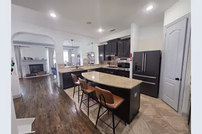809 Rockingham Drive, Irving, TX 75063 - Photo 3