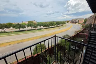 809 Rockingham Dr, Irving, TX 75063 - Photo 27