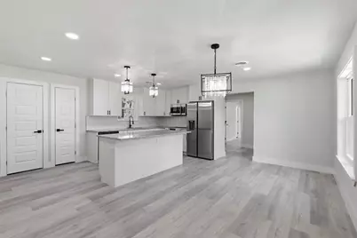 905 N Wood Street, Cleburne, TX 76033 - Photo 7