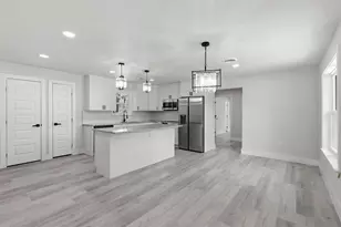 905 N Wood St, Cleburne, TX 76033 - Photo 7