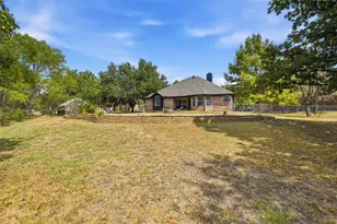 802 Justin Court, Keene, TX 76059 - Photo 23