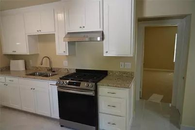 2313 N Riverside Drive, Fort Worth, TX 76111 - Photo 19