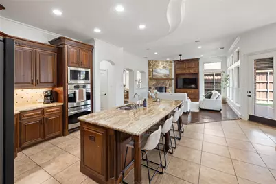 11292 Berkeley Hall Lane, Frisco, TX 75033 - Photo 7