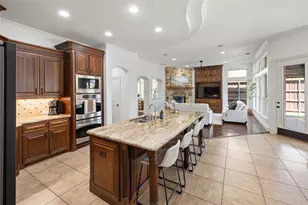 11292 Berkeley Hall Ln, Frisco, TX 75033 - Photo 7