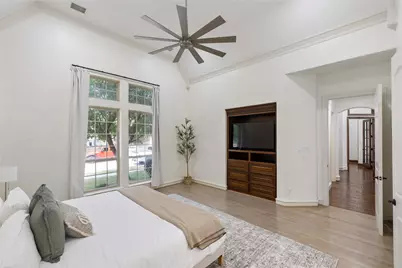 11292 Berkeley Hall Lane, Frisco, TX 75033 - Photo 9