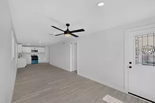 4427 Frank St, Dallas, TX 75210 - Photo 11