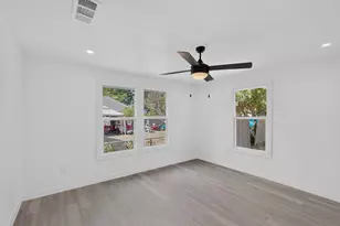 4427 Frank St, Dallas, TX 75210 - Photo 19