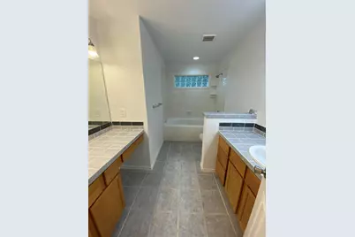 2212 Snake River Drive, Granbury, TX 76048 - Photo 11