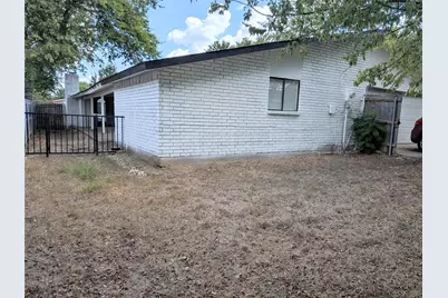 9015 High Plain Lane, Dallas, TX 75249 - Photo 35