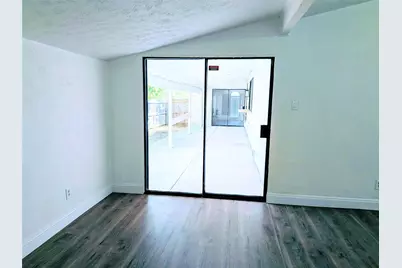 9015 High Plain Lane, Dallas, TX 75249 - Photo 23