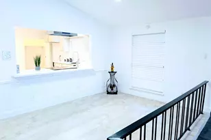 9015 High Plain Ln, Dallas, TX 75249 - Photo 11