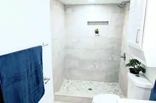9015 High Plain Ln, Dallas, TX 75249 - Photo 25