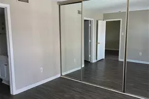 6050 Melody Ln, Dallas, TX 75231 - Photo 15