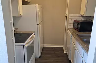 6050 Melody Ln, Dallas, TX 75231 - Photo 7
