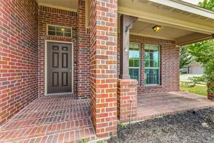 417 Brookhollow Ln, Saginaw, TX 76131 - Photo 3