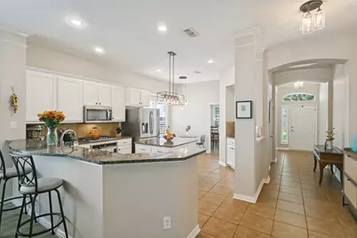1037 Honeysuckle, Grapevine, TX 76051 - Photo 3