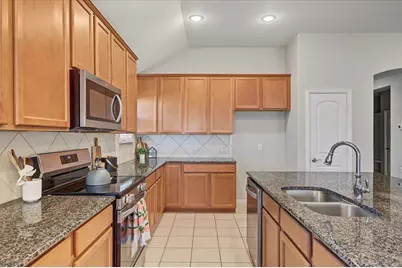 5949 Silverhollow Drive, Fort Worth, TX 76137 - Photo 31