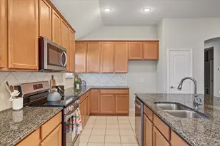 5949 Silverhollow Dr, Fort Worth, TX 76137 - Photo 31