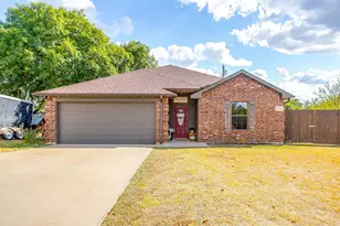 4000 NE 4th St, Mineral Wells, TX 76067 - Photo 1