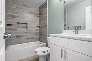 1410 Oakbrook St, Lancaster, TX 75134 - Photo 9