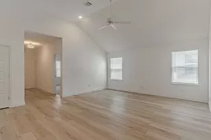6713 Lake Overlook Dr, Fort Worth, TX 76135 - Photo 13