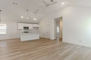 6713 Lake Overlook Dr, Fort Worth, TX 76135 - Photo 1