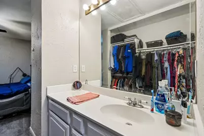 1610 Brentwood Drive, Irving, TX 75061 - Photo 19