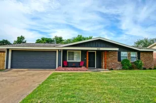 610 Jones St, Euless, TX 76040 - Photo 1